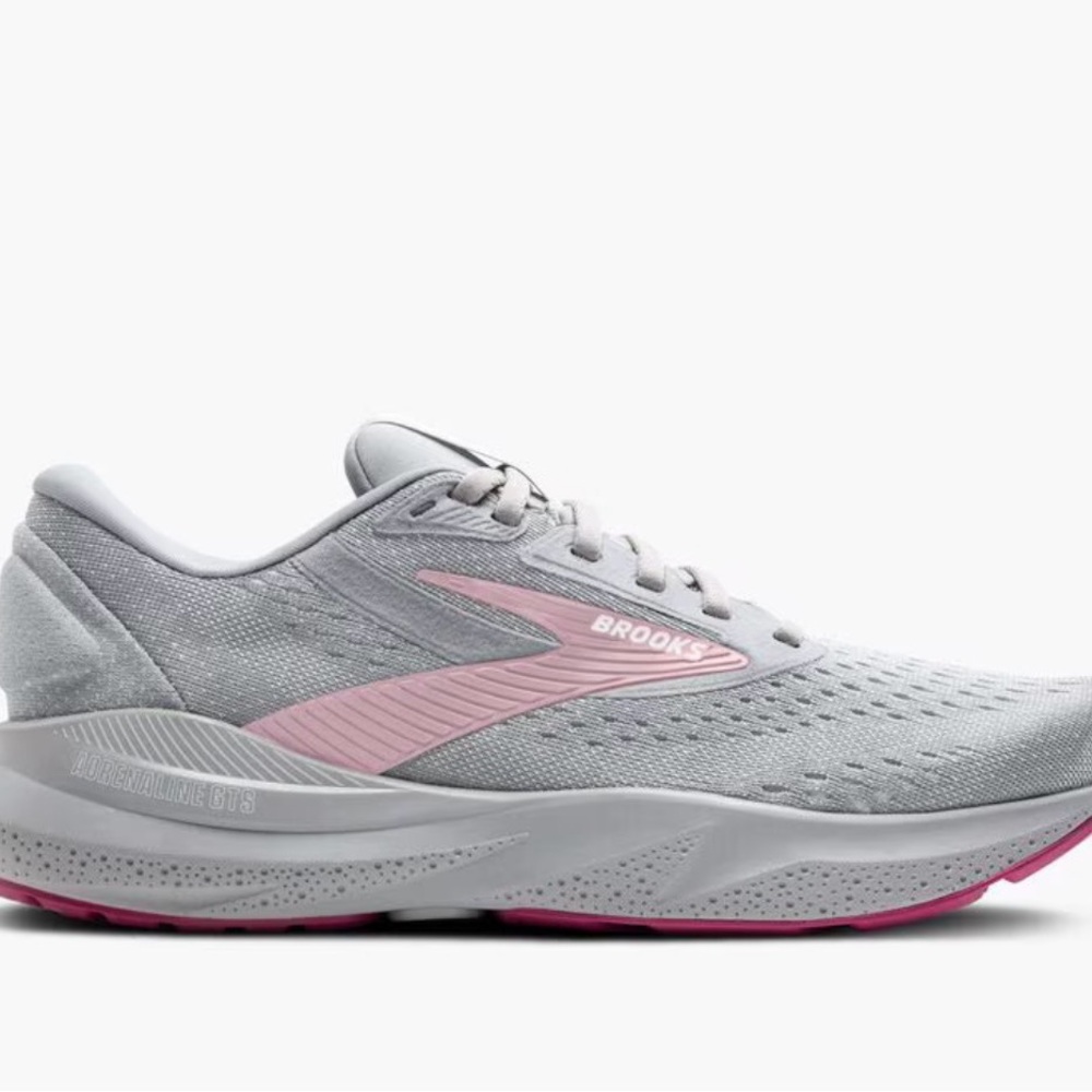 Brooks Adrenaline GTS 24 Size 8D Never Worn